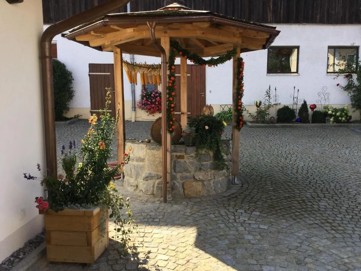 Apartment Ferienwohnung Am Dreiseithof Hauzenberg